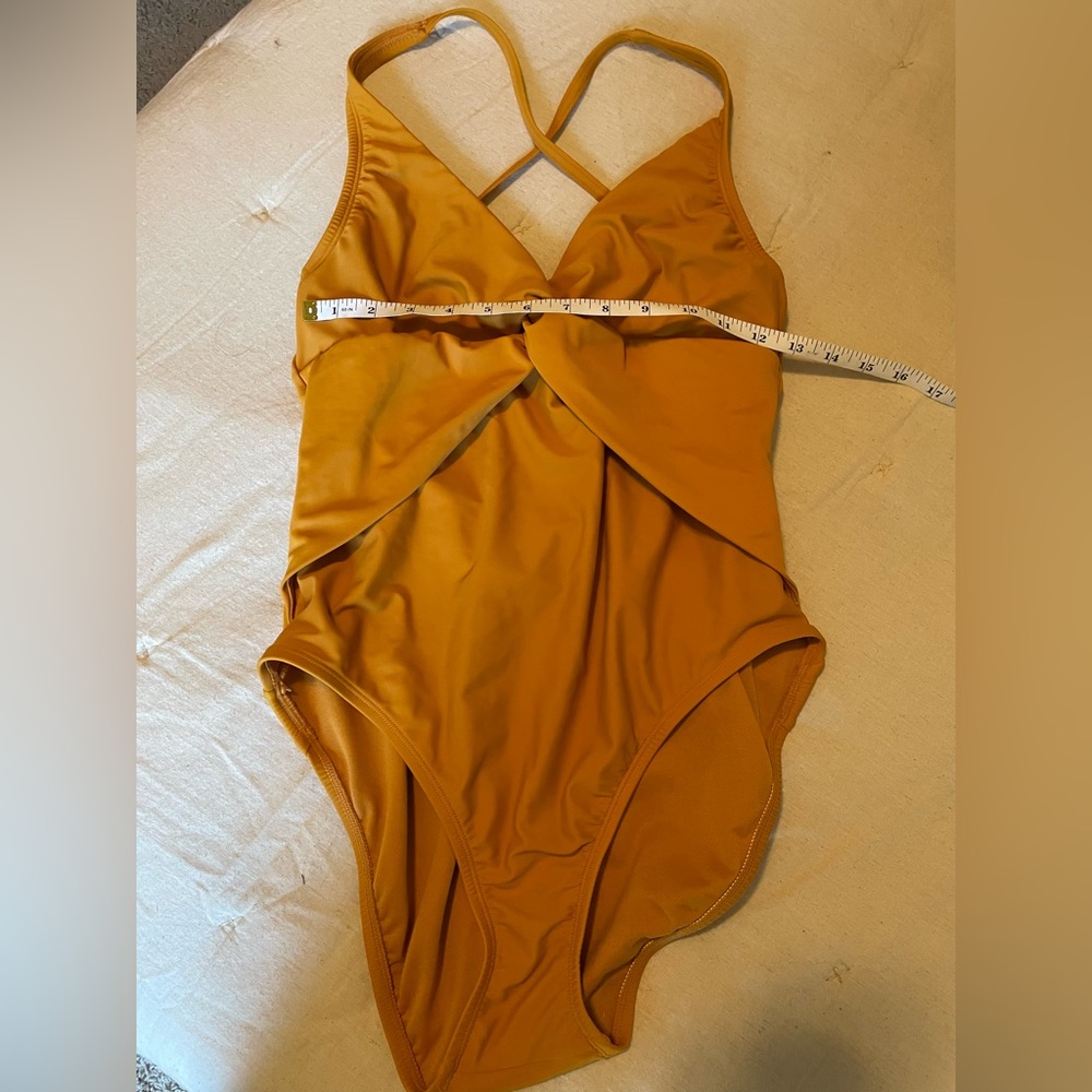 Bathing Suit Woman’s one piece in gently used condition SZ L